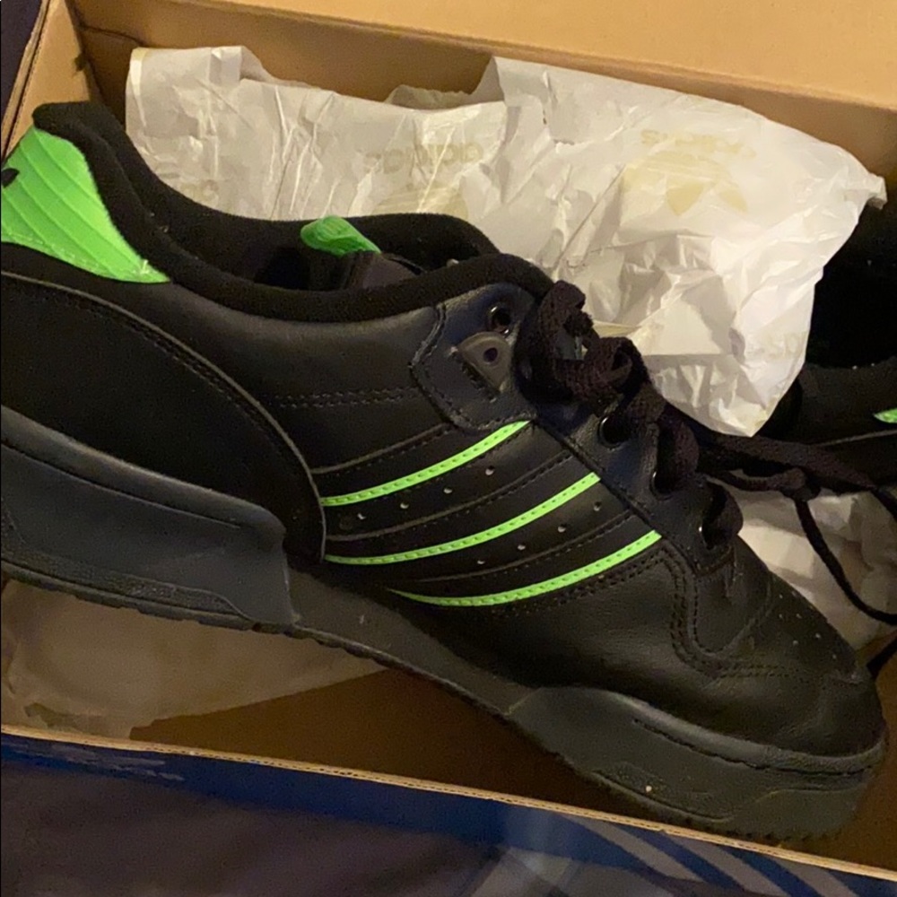 ADIDAS RIVALRY LOW